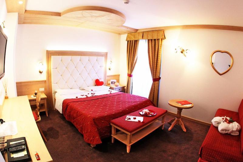 Cavallino Lovely Hotel Andalo Exterior photo